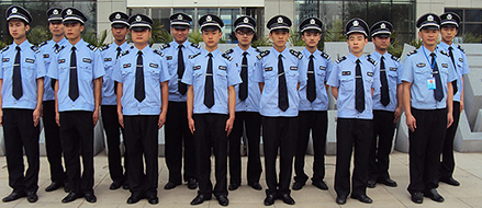 維護(hù)管理區(qū)域內(nèi)的公共秩序，協(xié)助做好安全監(jiān)控